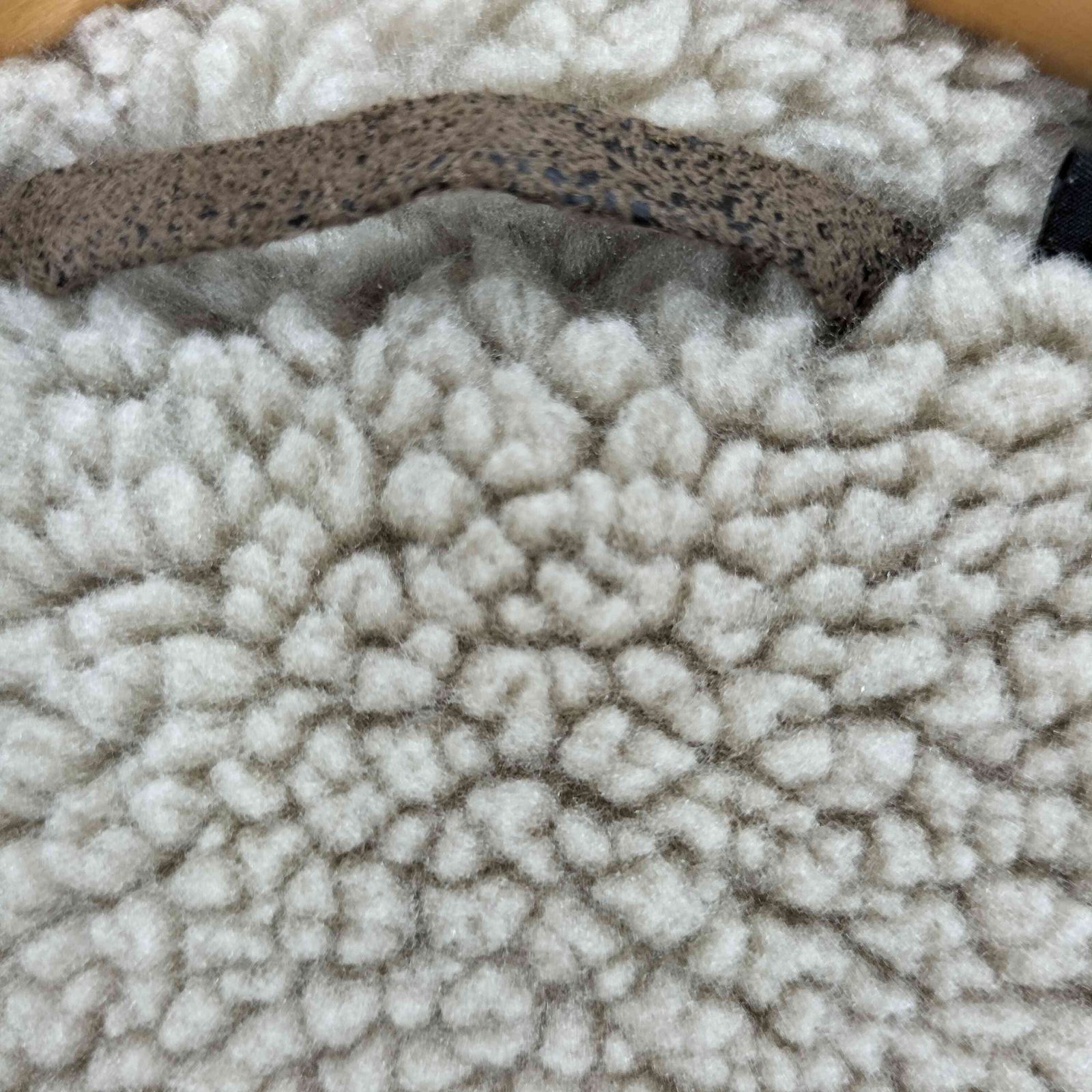 https://assets.mercari-shops-static.com/-/large/plain/2JWz5K7rwzYknriQhMmGZE.jpg@jpg