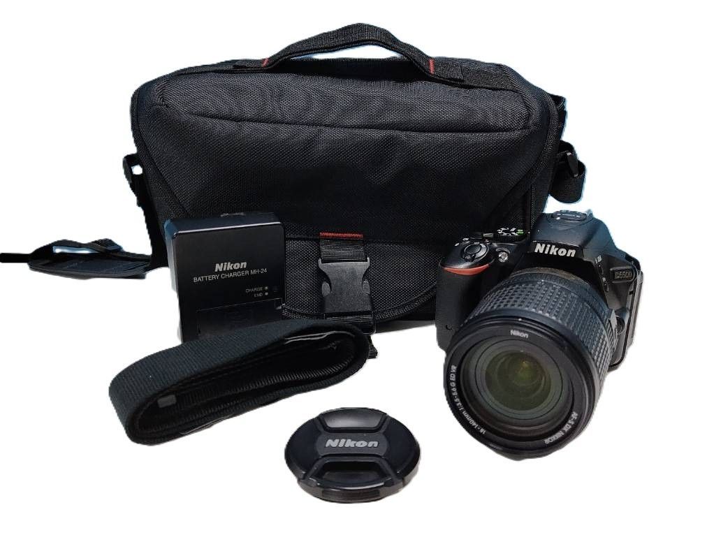 Nikon D5500 デジタル一眼/レンズ付き/AF-S DX NIKKOR 18-140mm f/3.5-5.6 G ED VR 29,770円