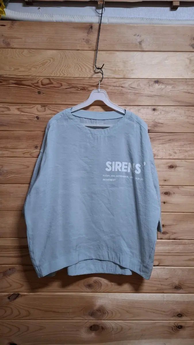 システム シャカシャカ素材 ブラウス 8,834円