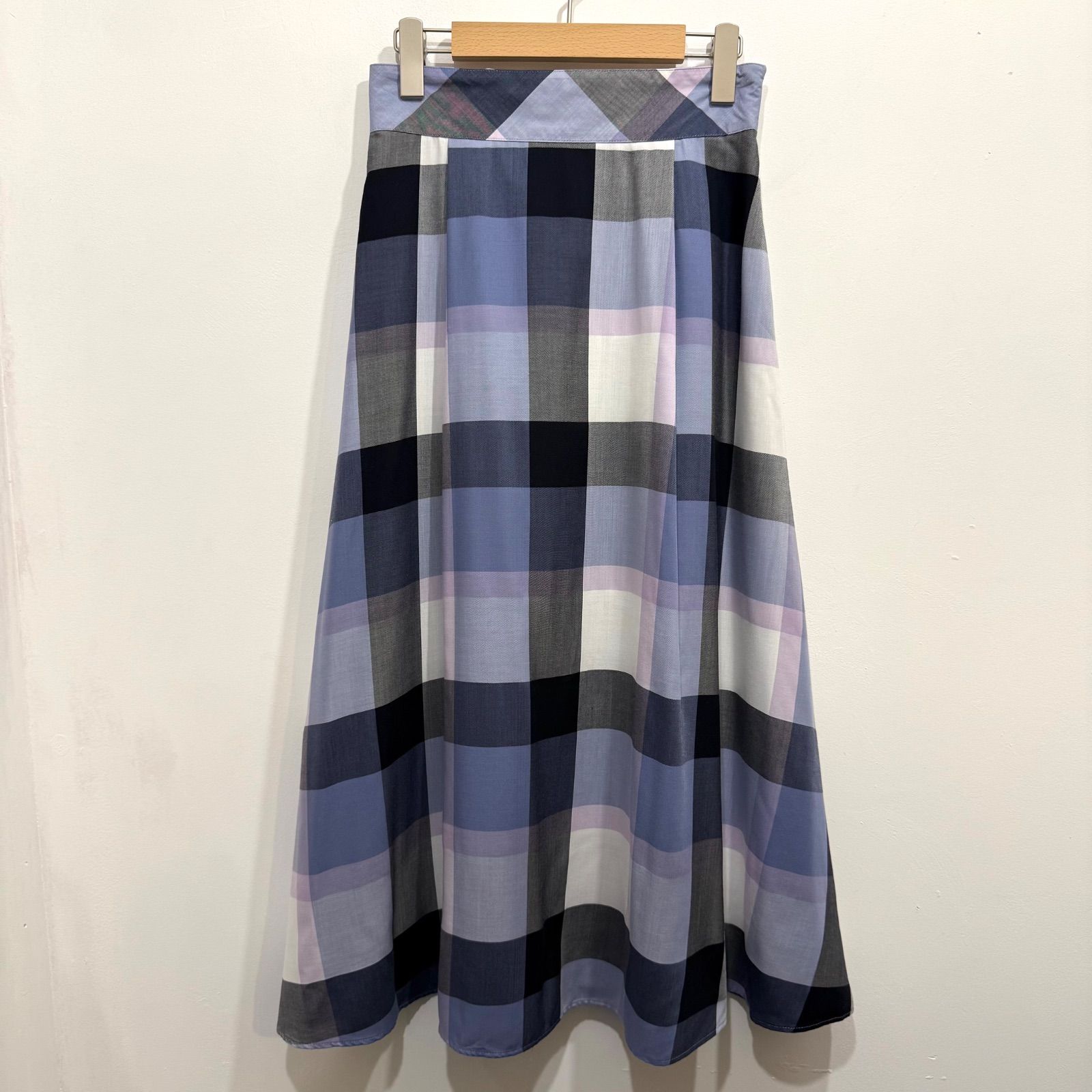 【新品・未使用】ブルーレーベルクレストブリッジ フレアマキシロングスカート M BLUE LABEL CRESTBRIDGE ブルーレーベルクレストブリッジ エアリー