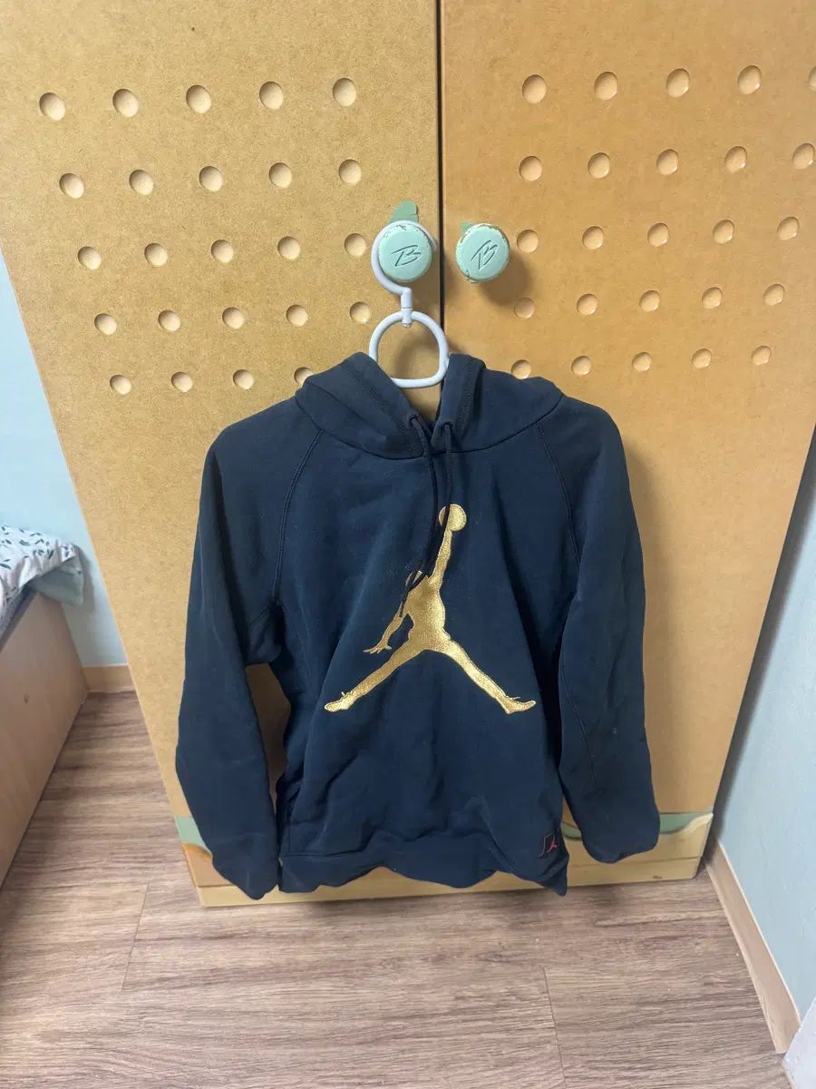 ジョーダン ovoフーディー