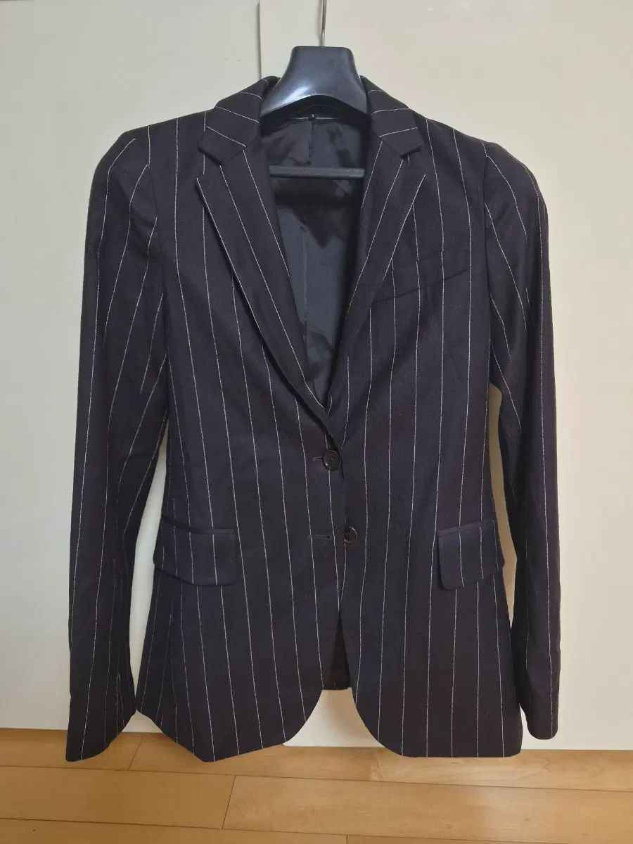 セオリー ジャケット 7,677円