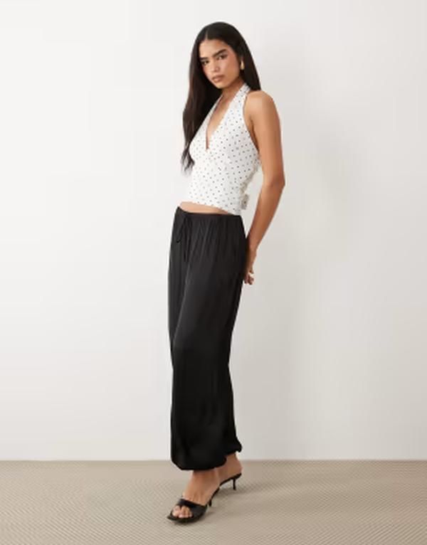 ジーナトリコ レディース トップス Tシャツ タイディテール ドット ホルター Gina Tricot halter neck tie detail top and white polka dots 13,855円
