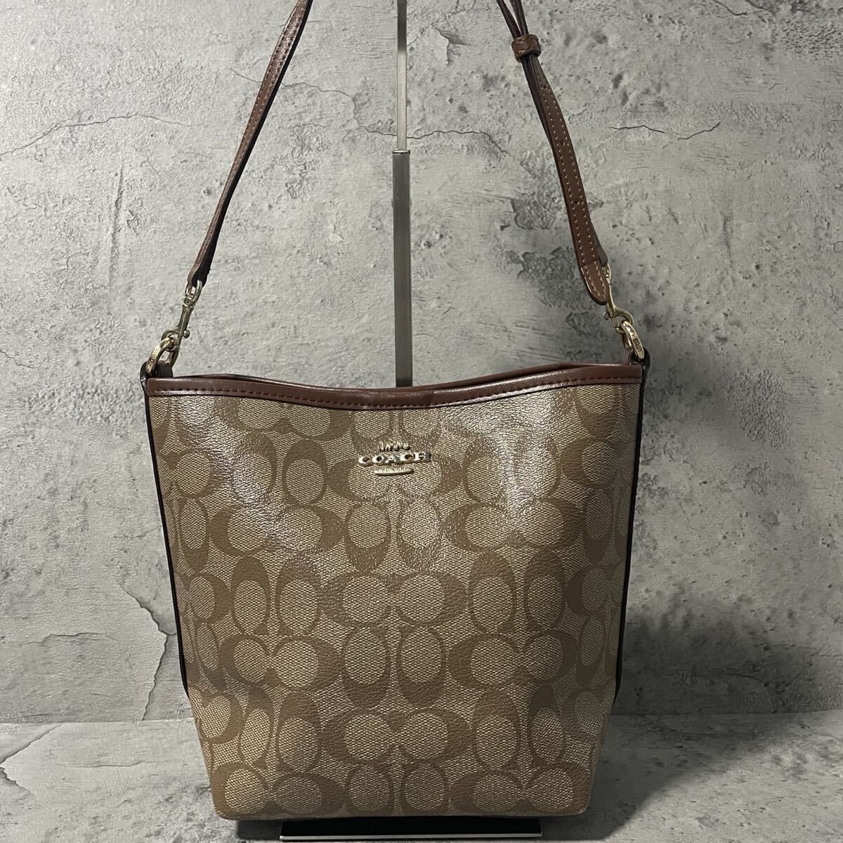 美品 COACH コーチ ショルダーバッグ バケットバッグ バケツ型 シグネチャー PVC レザー 茶 ブラウン 8,520円
