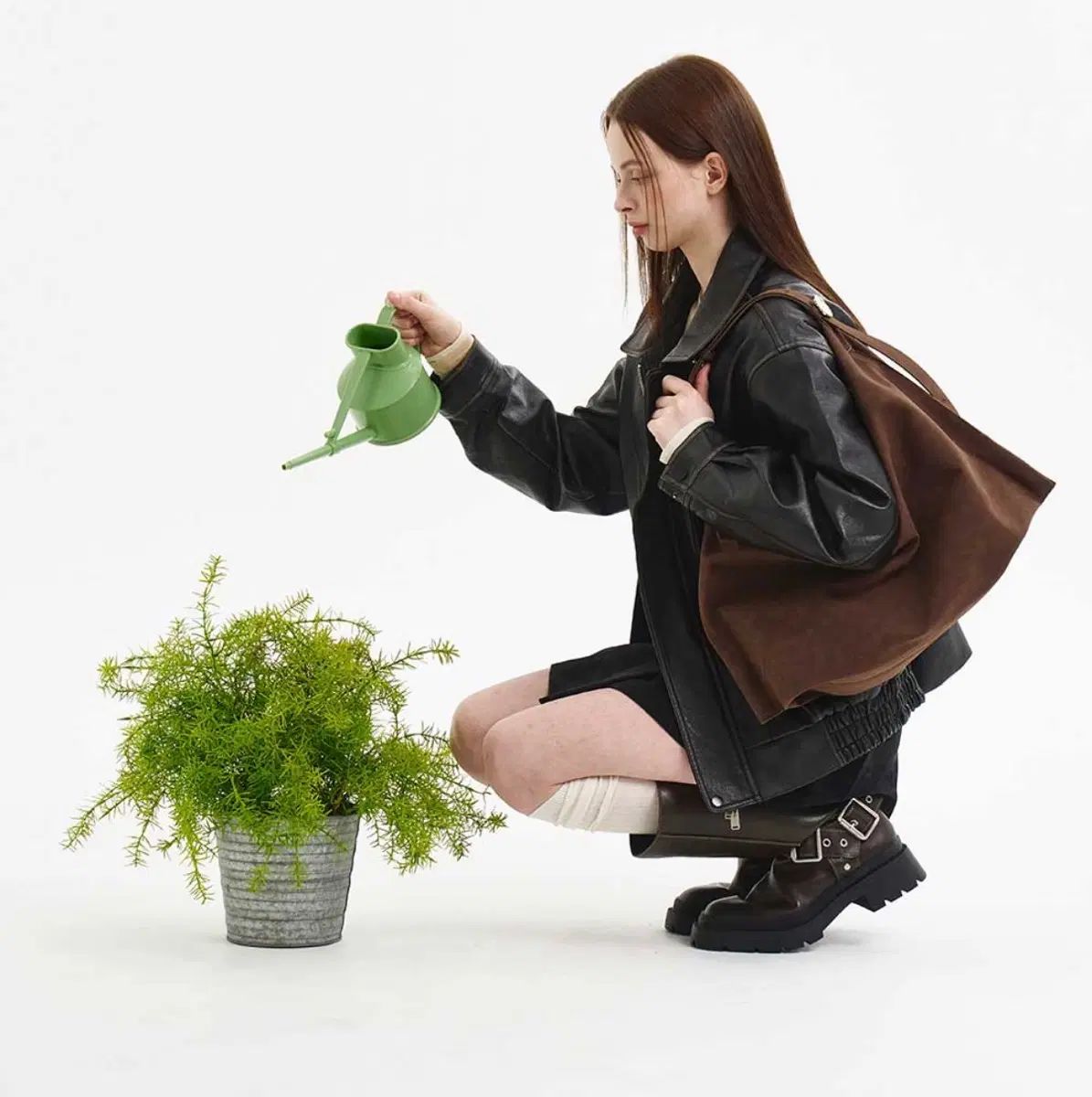ムル NUOVO HOBO BAG スウェード ダークブラウン