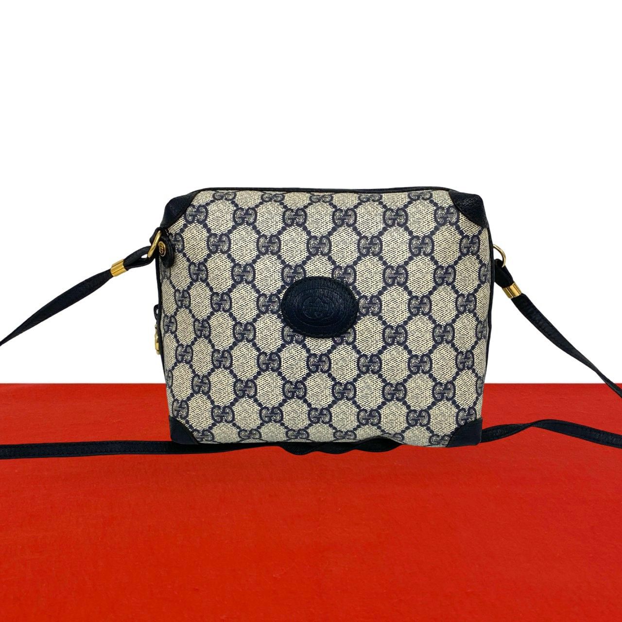 【希少】GUCCI オールドグッチ GG柄 ショルダーバッグ ヴィンテージ 極 美品 GUCCI グッチ オールドグッチ ヴィンテージ GG ロゴ 柄 レザー