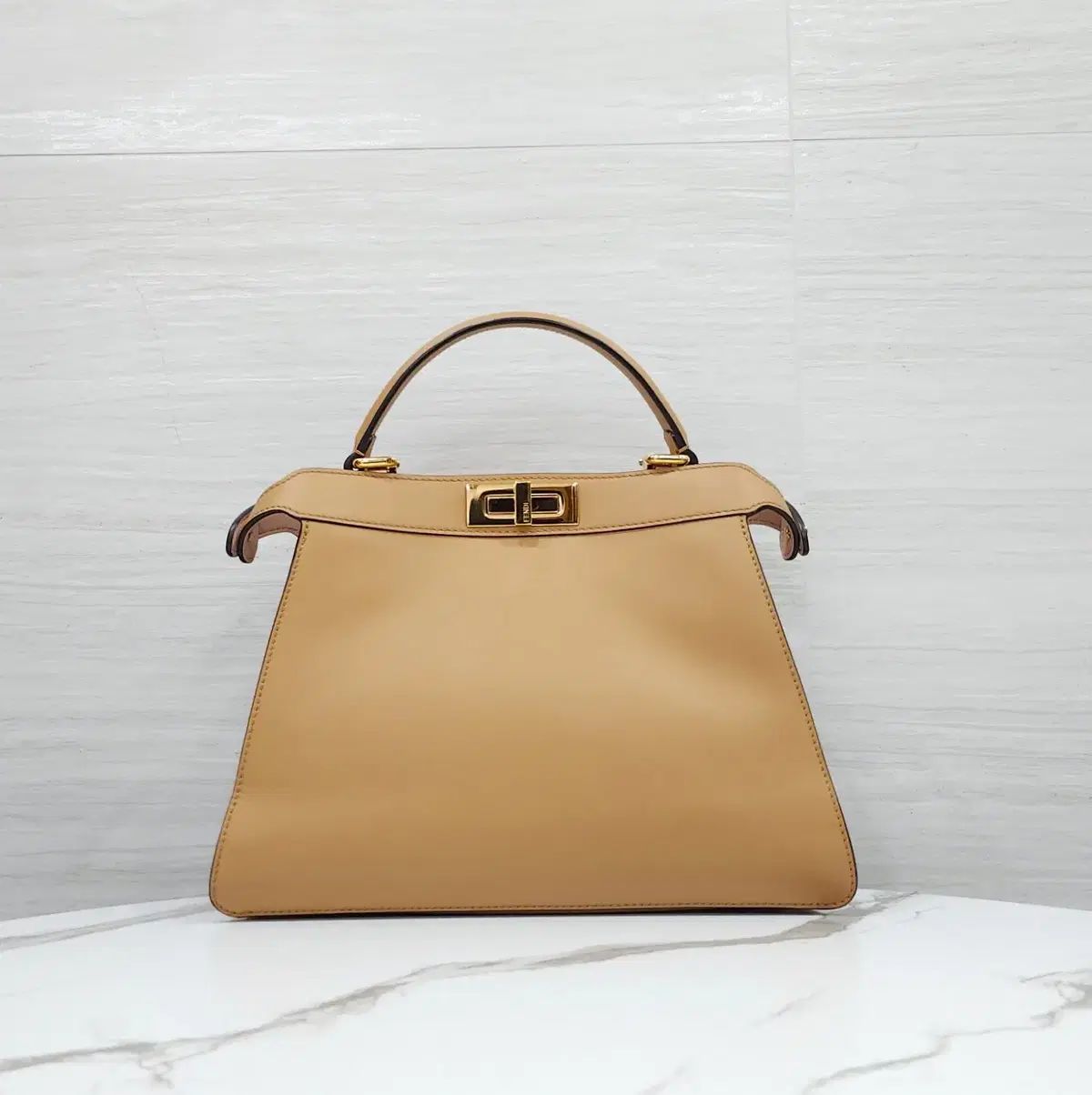 FENDI フェンディ ピーカブー I SEE U アイシーユー Mサイズ トート ショルダーバッグ