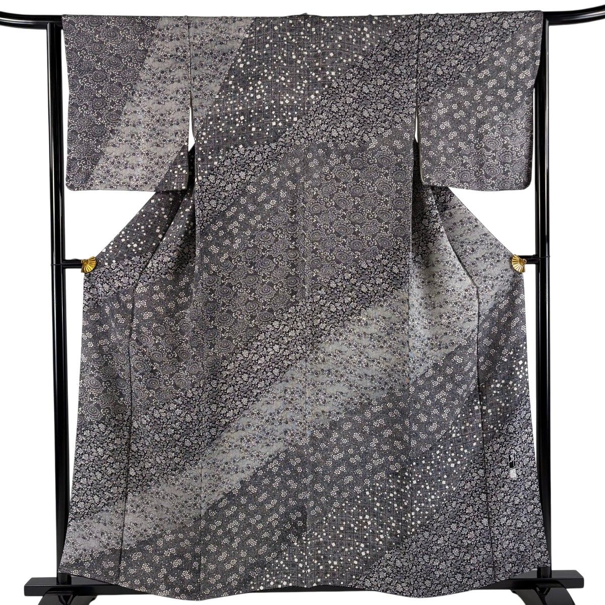 【美品】 訪問着 身丈159cm 裄丈64cm M 袷 花唐草 花鳥 黒灰 正絹 秀品 【中古】