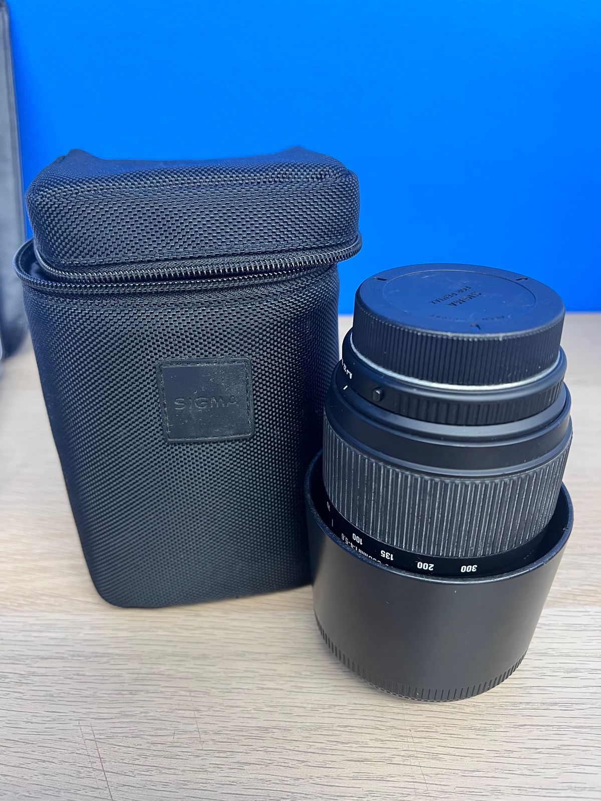 ☆【動作未確認】SIGMA APO 70-300mm F4-5.6 DG ペンタックスKマウント 望遠ズームレンズ フード・ケース付【カメラ】【2】