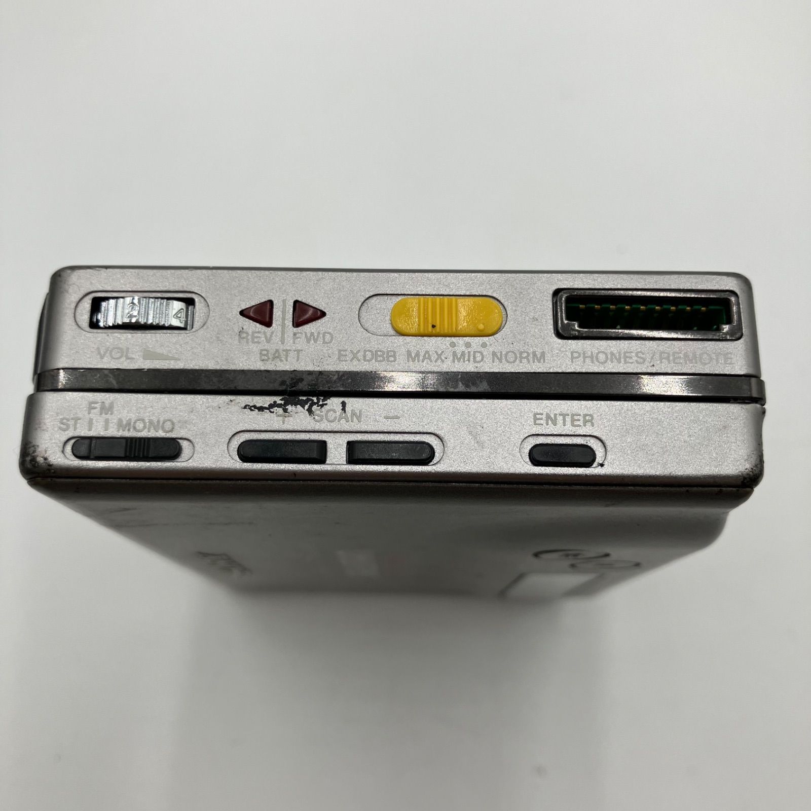 GA3759 SONY WALKMAN WM-F702 ソニー ポータブルカセットプレイヤー