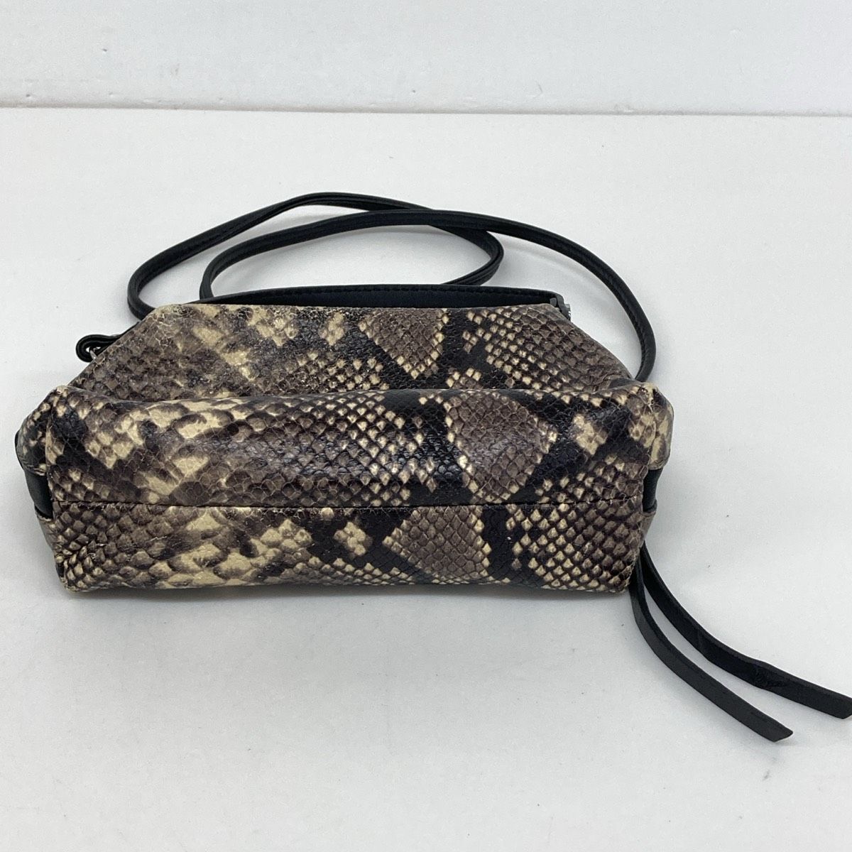美品 GIANNI CHIARINI ジャンニキャリーニ ショルダーバッグ 
