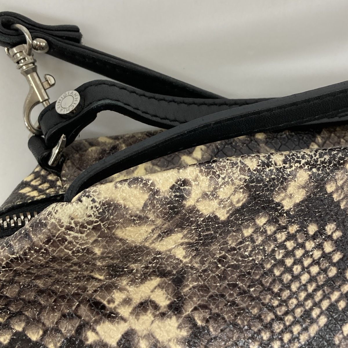 美品 GIANNI CHIARINI ジャンニキャリーニ ショルダーバッグ 