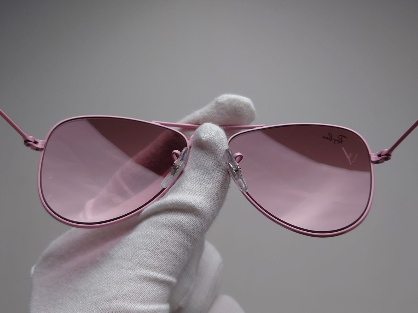 Ray・Ban/レイバン ピンク オクタゴナル サングラス ケース付き Ray-Ban アビエータージュニア RJ9506S ピンク レイバン サングラス
