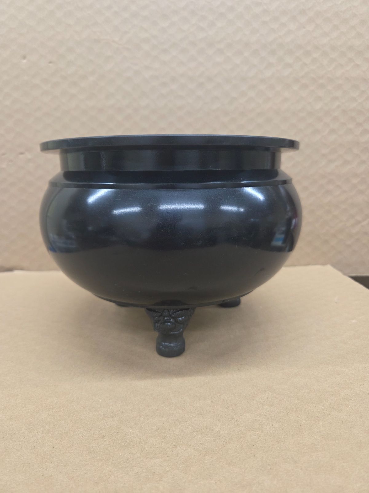 【難ありアウトレット】真鍮製 色付机上香炉 7寸 獅子足 大型 寺院仏具 前香炉