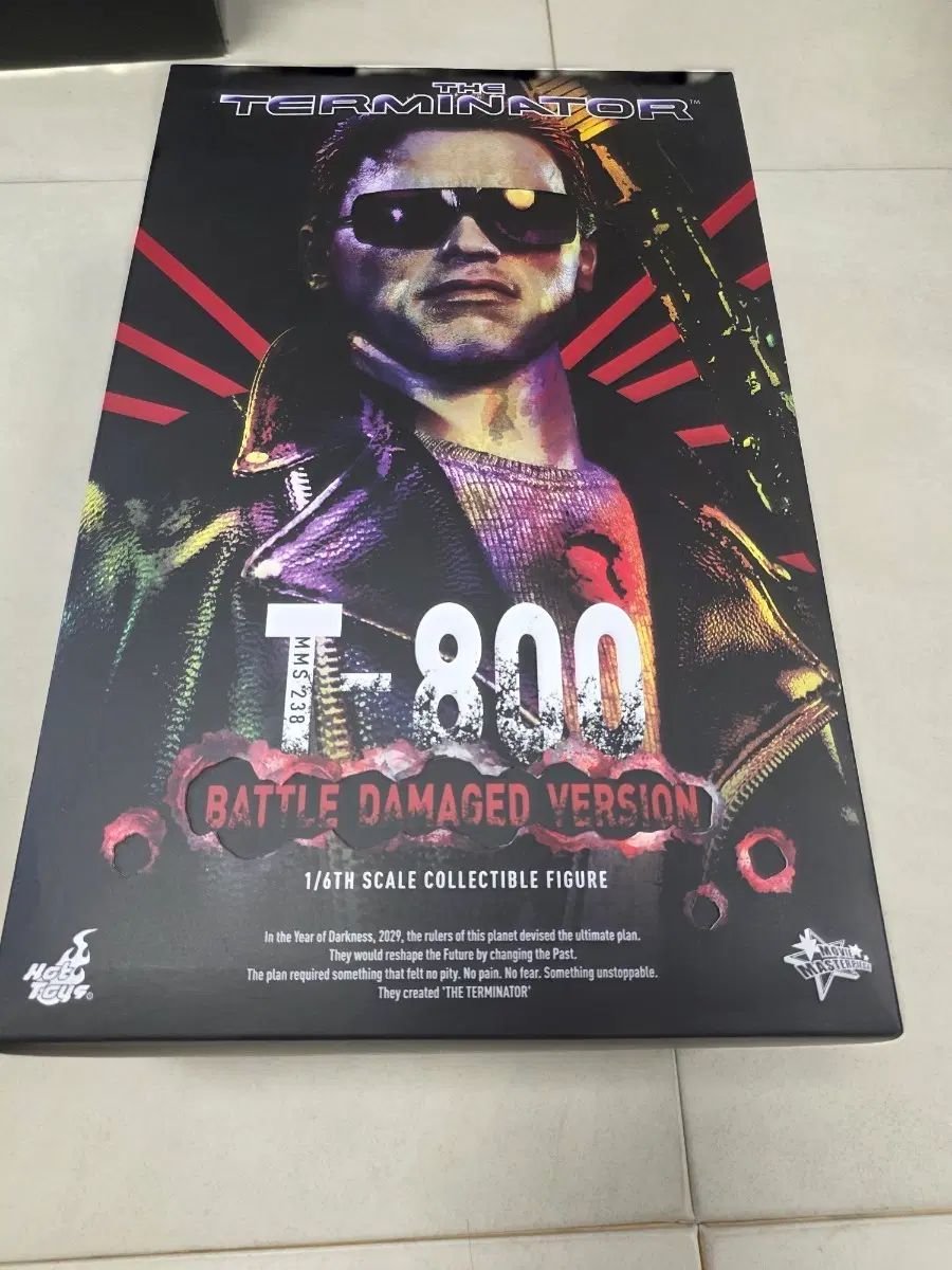 ホットトイズ ターミネーター T-800 バトルダメージ 1/6スケール フィギュア