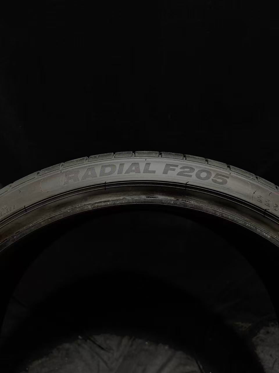 22年製 中古タイヤ4本セット MINERVA 225/35ZR20 8分山 サマータイヤ T