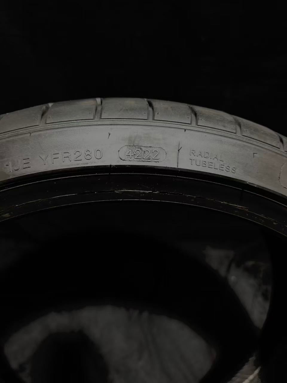 22年製 中古タイヤ4本セット MINERVA 225/35ZR20 8分山 サマータイヤ T