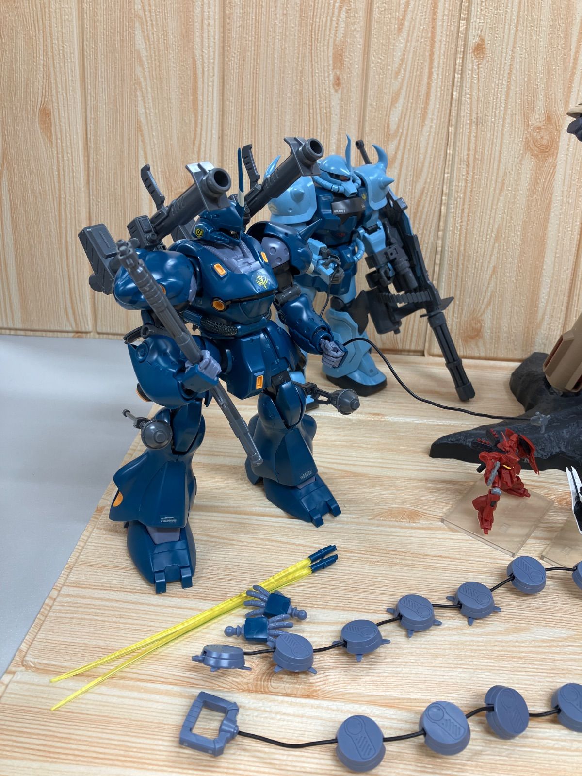 ガンプラ セットA 組立済み6体 R8Y138 - メルカリ