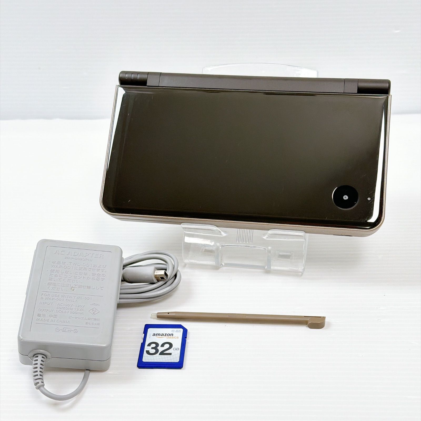 dsill ダークブラウン　新品未使用　
メーカー生産終了 美品 ニンテンドー DSiLL ダーク ブラウン 遊べるセット 動作確認済み