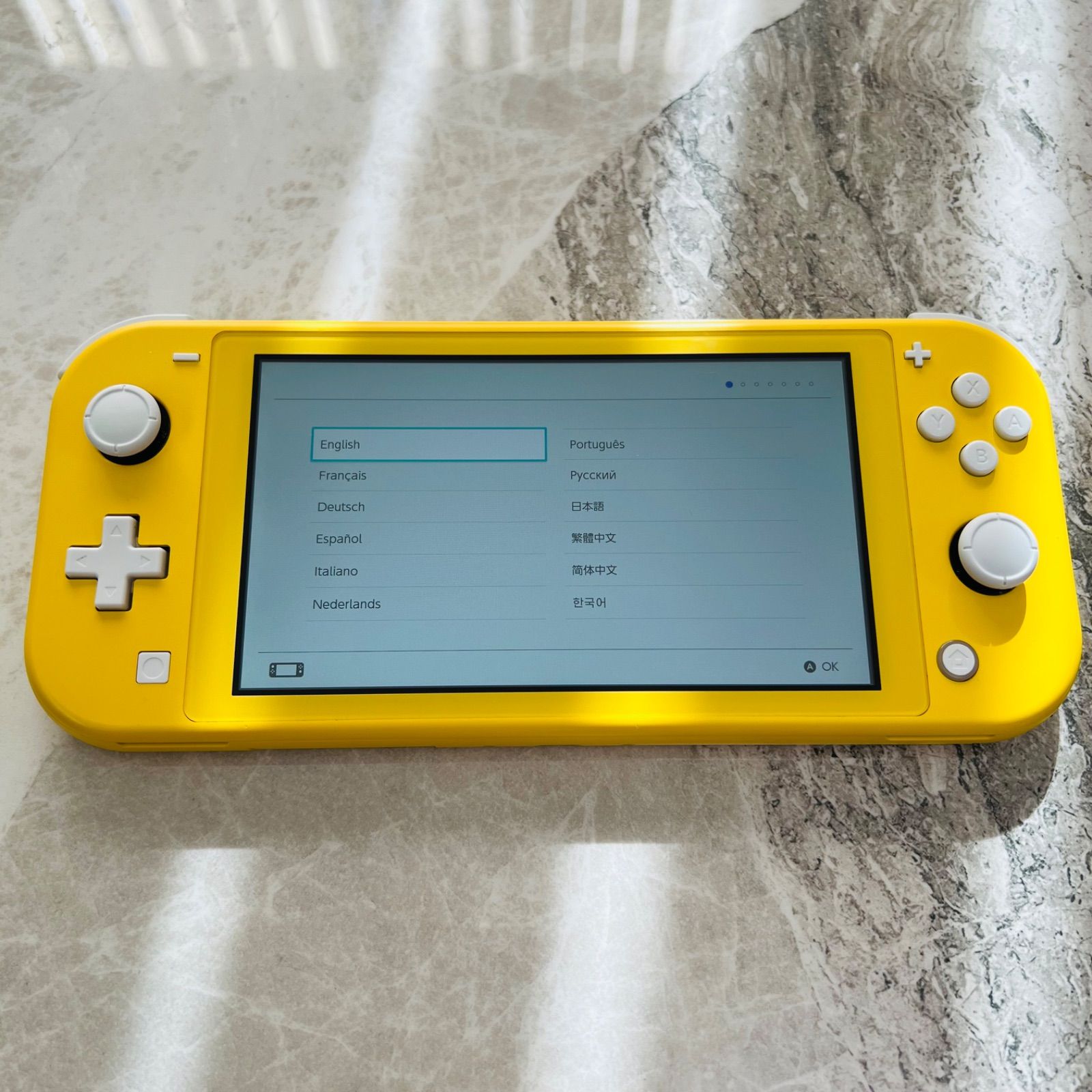 完動品】 Nintendo Switch lite イエロー - メルカリ