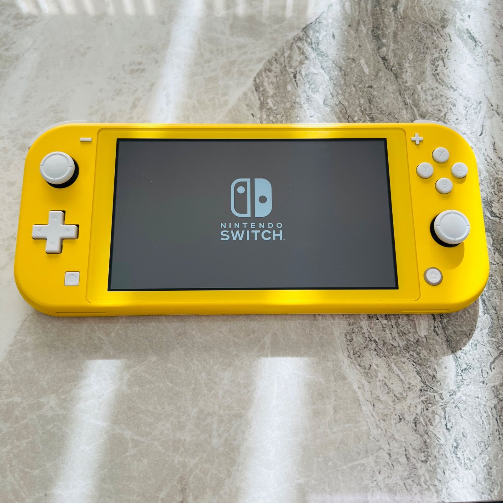 完動品】 Nintendo Switch lite イエロー - メルカリ