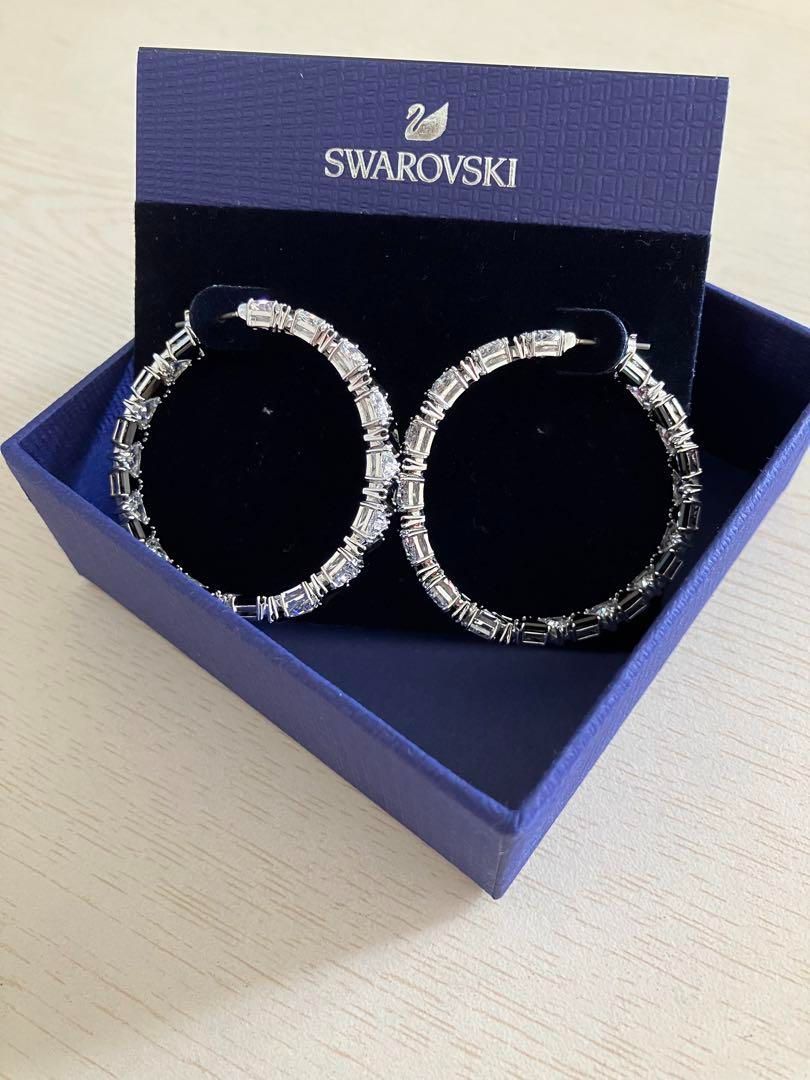 スワロフスキー（Swarovski）Ortyx（オルティクス） フープピアス 新品 スワロフスキー Swarovski Ortyx フープピアス - メルカリ