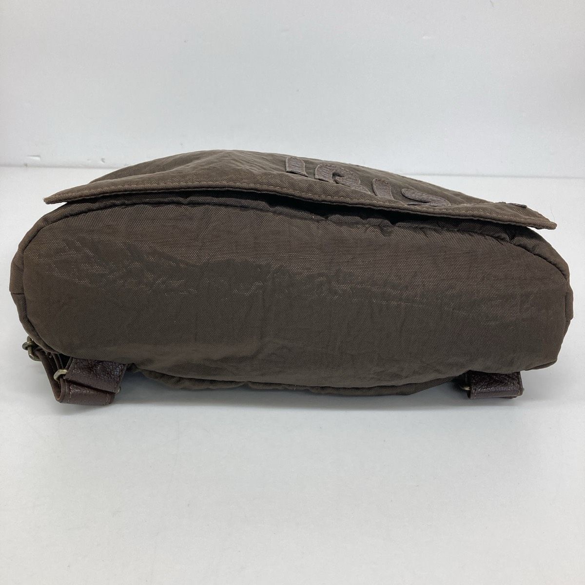 https://assets.mercari-shops-static.com/-/large/plain/2JXDypzPek6MdrbYkFbc35.jpg@jpg