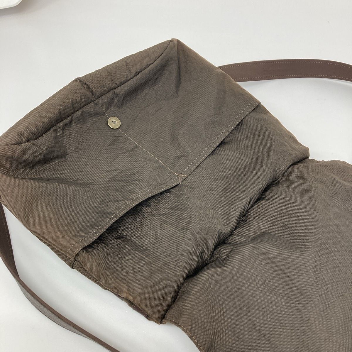 https://assets.mercari-shops-static.com/-/large/plain/2JXDypzjGMQ6hnDuGEDpb8.jpg@jpg