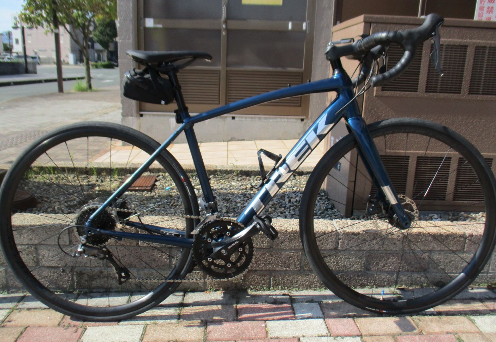D070 TREK トレック／DOMANE AL2 DISC エントリーロード SHIMANO