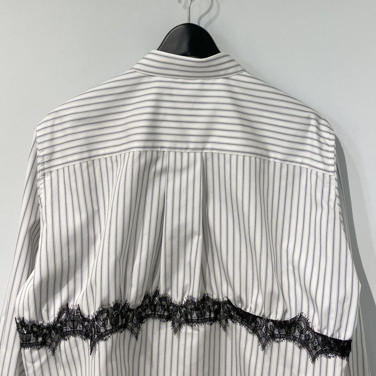 ら*ら様 sacai プリーツブラウス sacai 26SS Poplin Shirtレースストライプポプリンシャツ