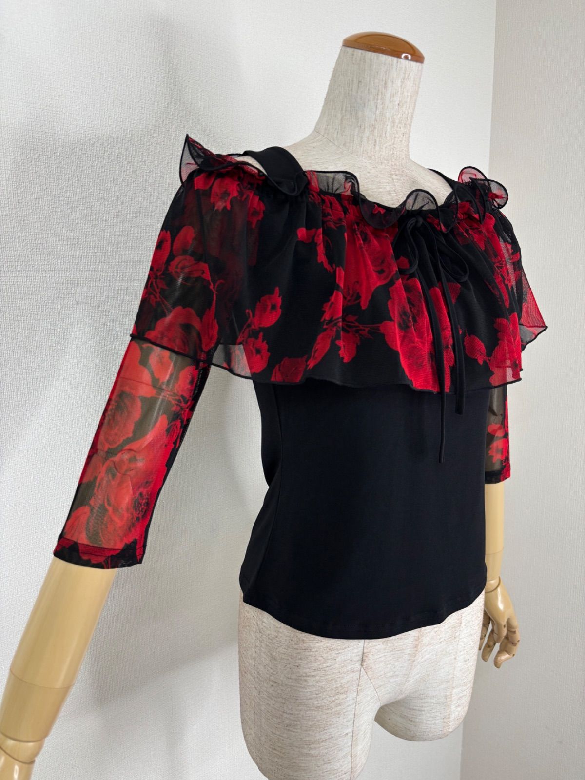 新品》社交ダンス ブラック×レッド リボンケープデザイン トップス