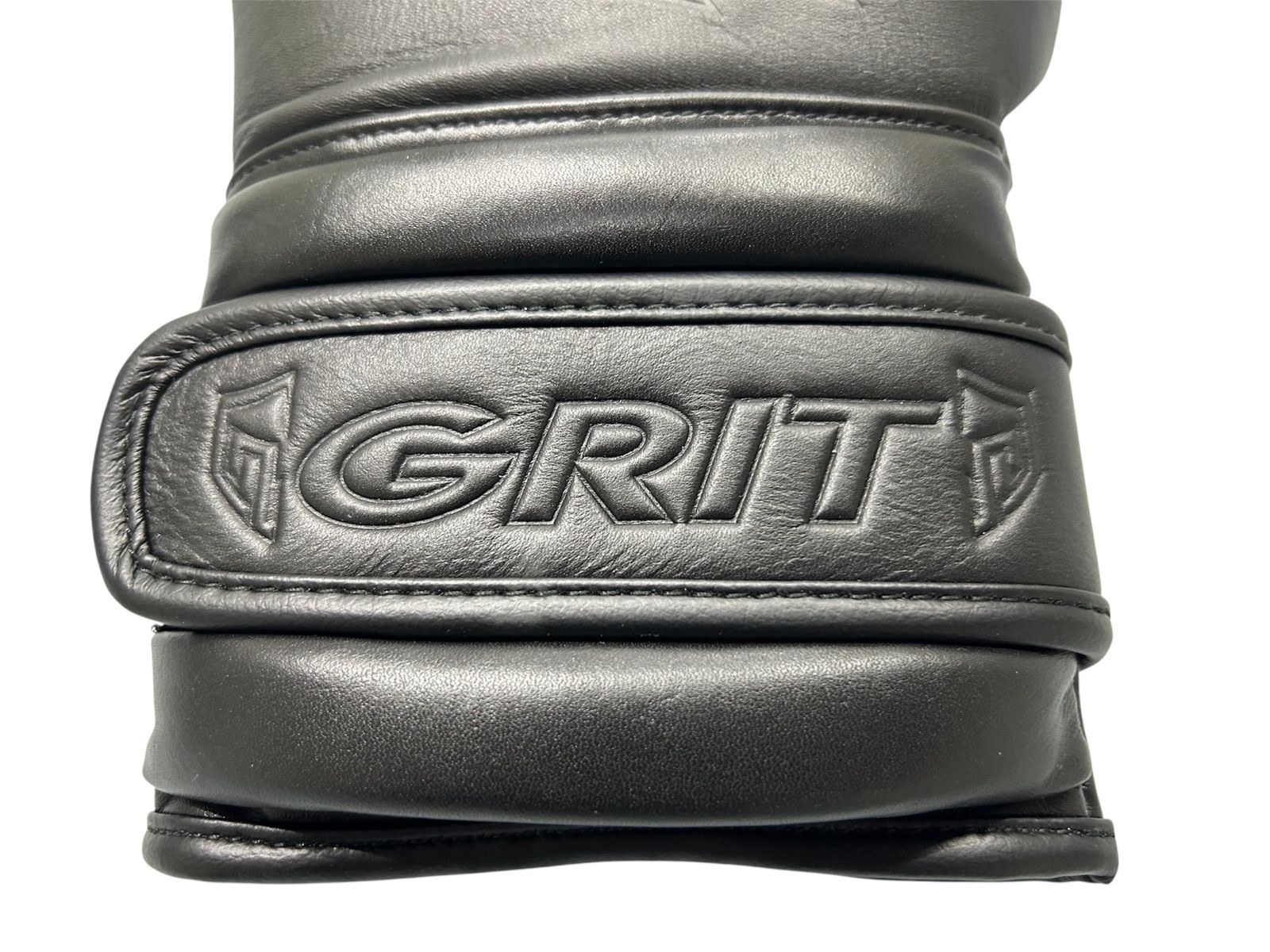 https://assets.mercari-shops-static.com/-/large/plain/2JXEyKqTbMq26BRnEdGwfa.jpg@jpg