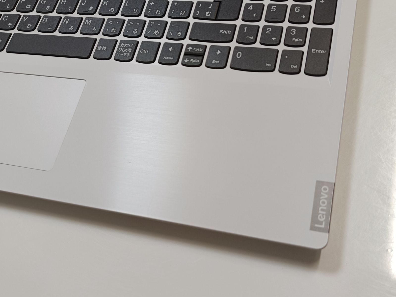 2022年12月製 Lenovo ノートパソコン 使用少 Windows11 SSD256GB(NVMe