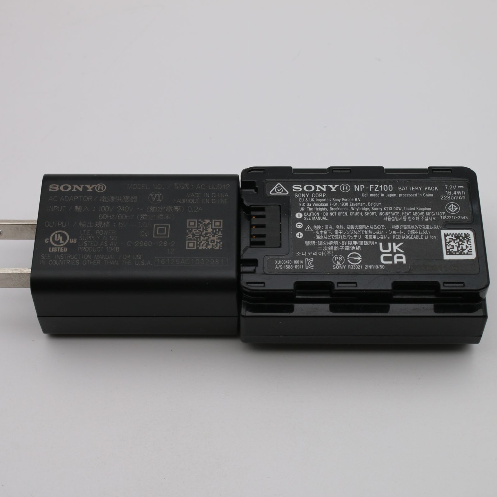 極上品】 SONY α6600 ボディ ブラック ILCE-6600 ミラーレス一眼