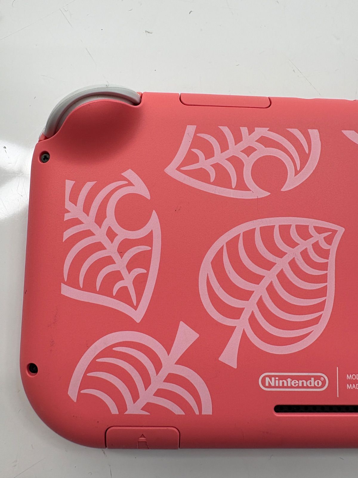 Switch Lite あつまれどうぶつの森 しずえアロハ柄 コーラル 本体 M-83