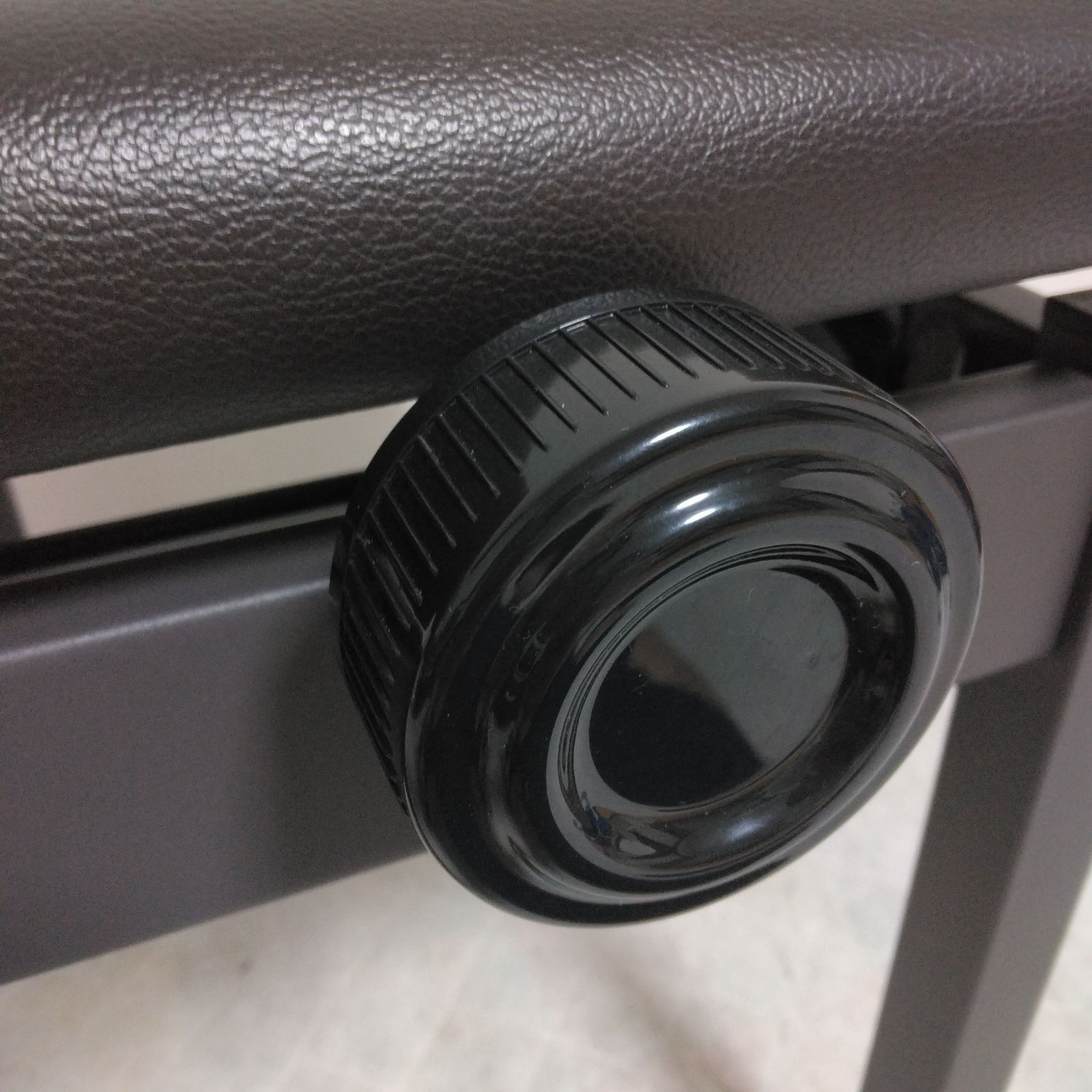 極美品】KAWAI / 河合楽器 ピアノ 高低自在椅子 WB-35B ブラック