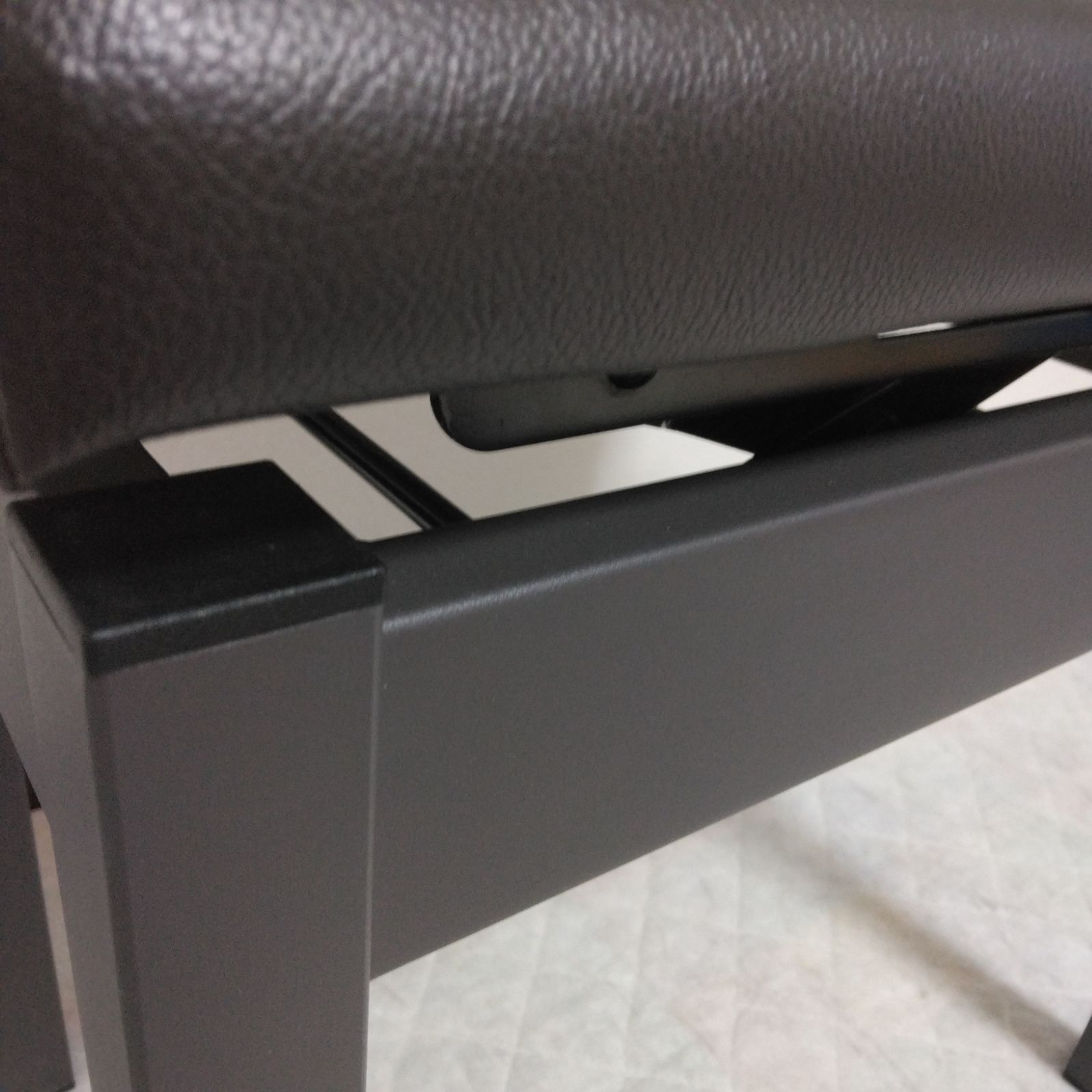 極美品】KAWAI / 河合楽器 ピアノ 高低自在椅子 WB-35B ブラック
