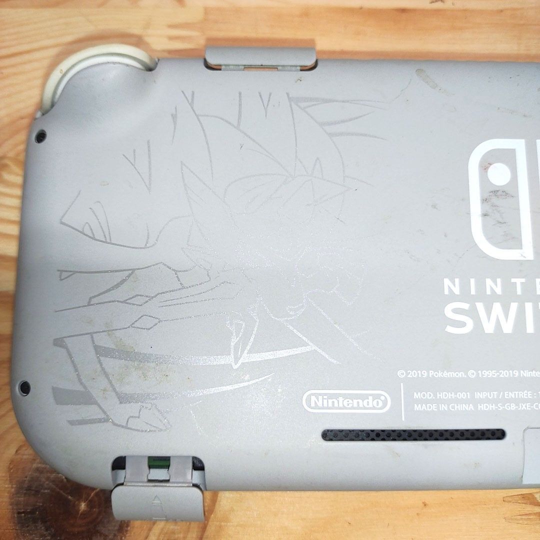 ニンテンドースイッチライト ザシアン・ザマゼンタ Nintendo Switch