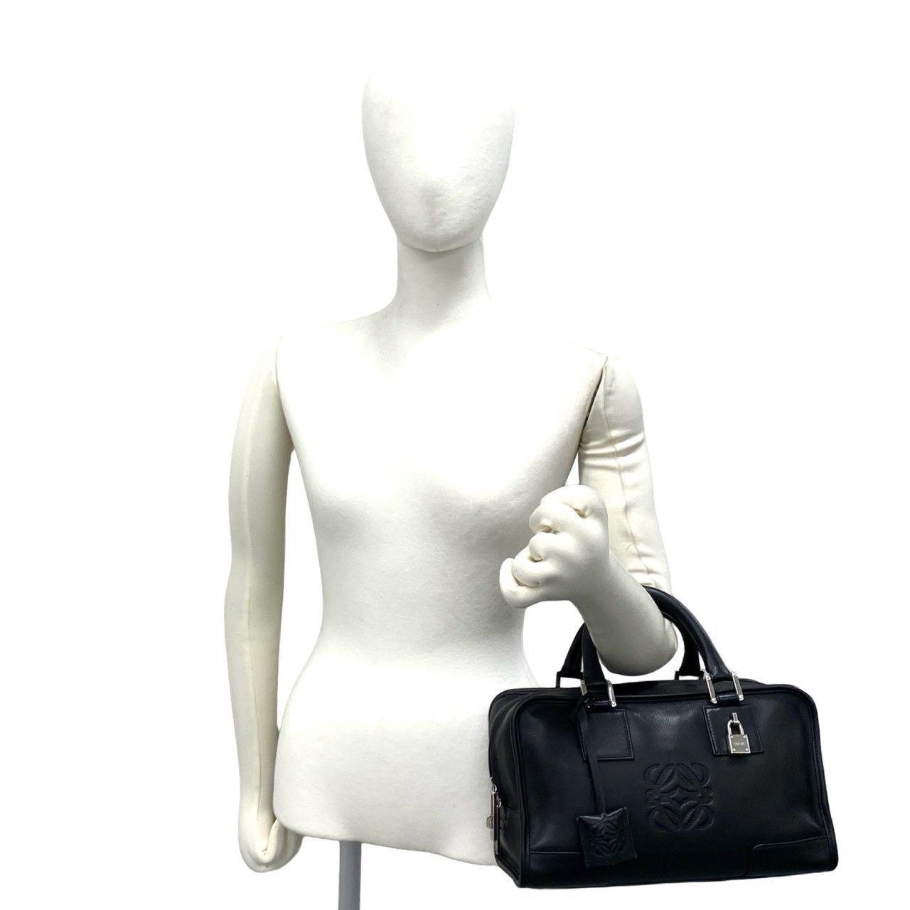 極 美品 希少品 鍵付き LOEWE ロエベ アマソナ 28 アナグラム ロゴ
