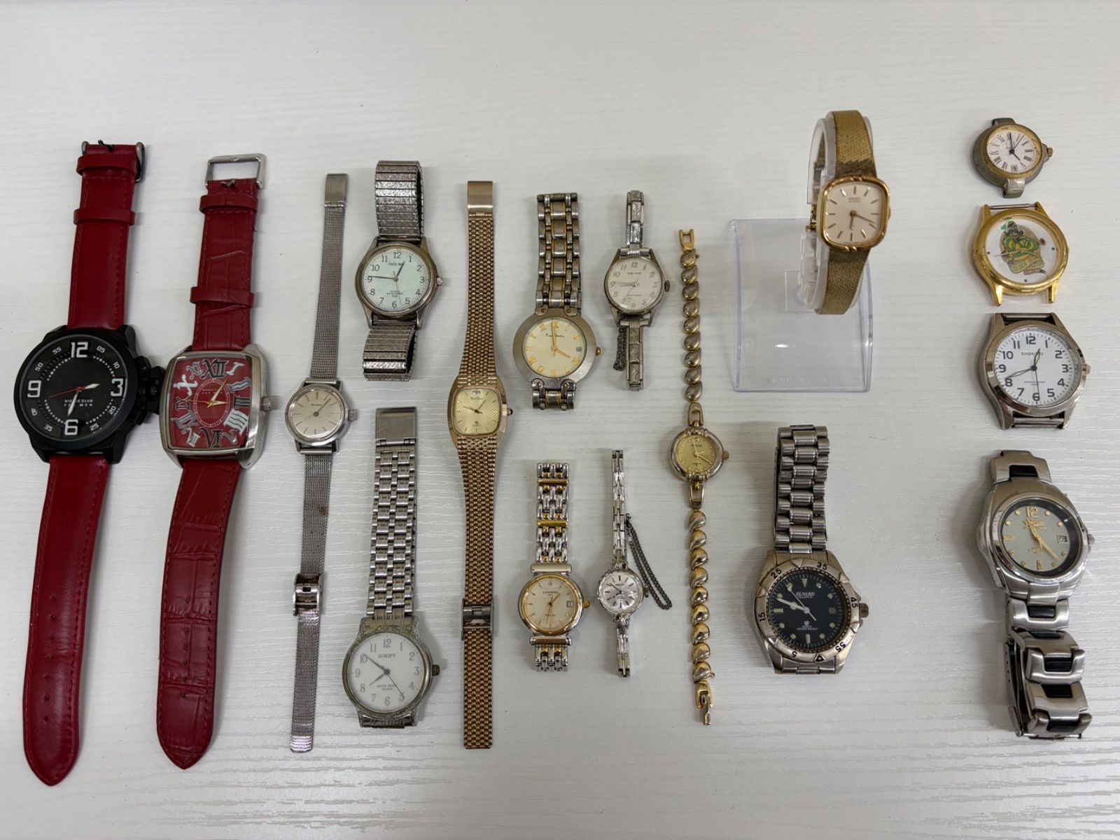 中古品、ジャンク品の腕時計まとめ売り 13本+おまけ4つ - メルカリ