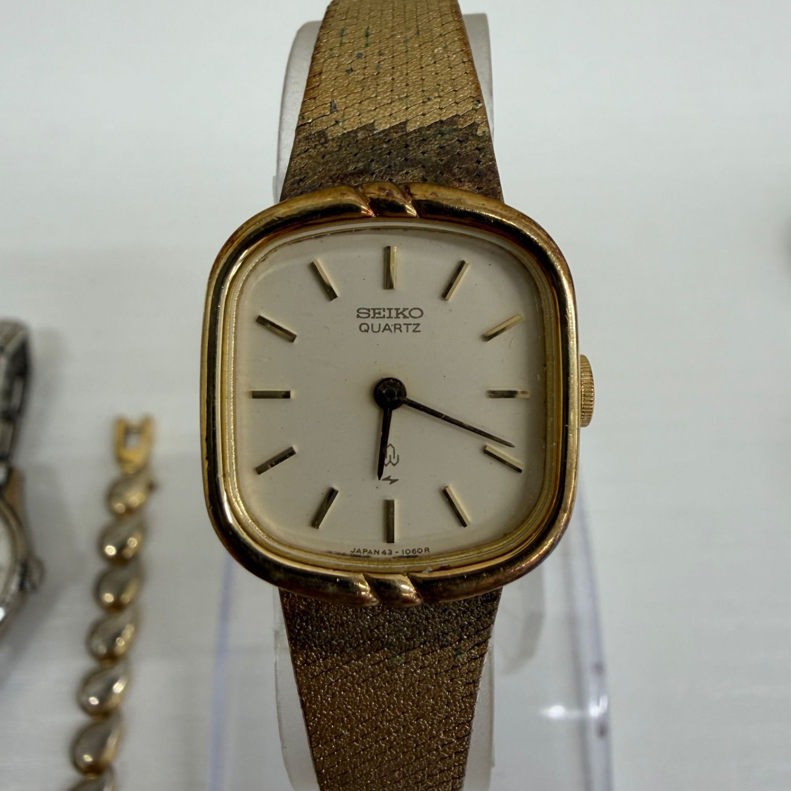 腕時計腕時計腕時計 257個　まとめ売り 中古品、ジャンク品の腕時計まとめ売り 13本+おまけ4つ - メルカリ