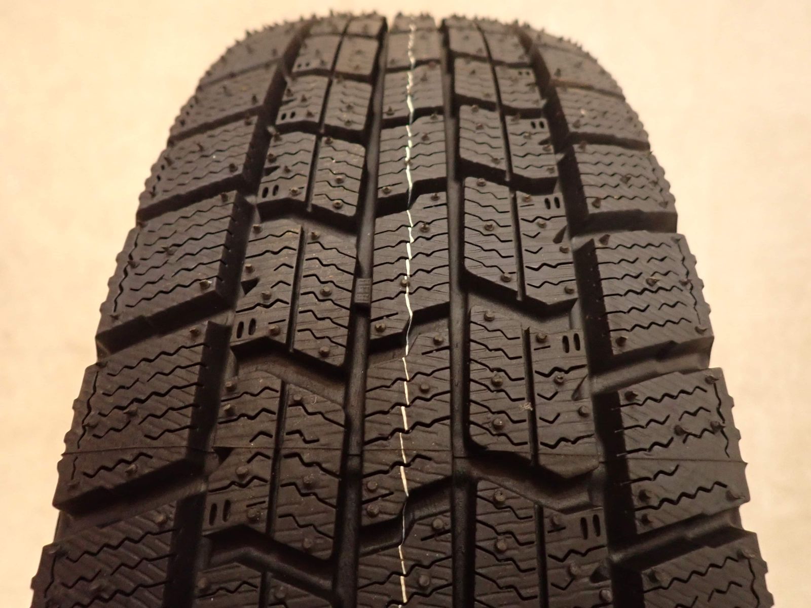 冬新品 2026年製 4本SET 会社宛 送料無料 155/65R14×4.5J 75Q