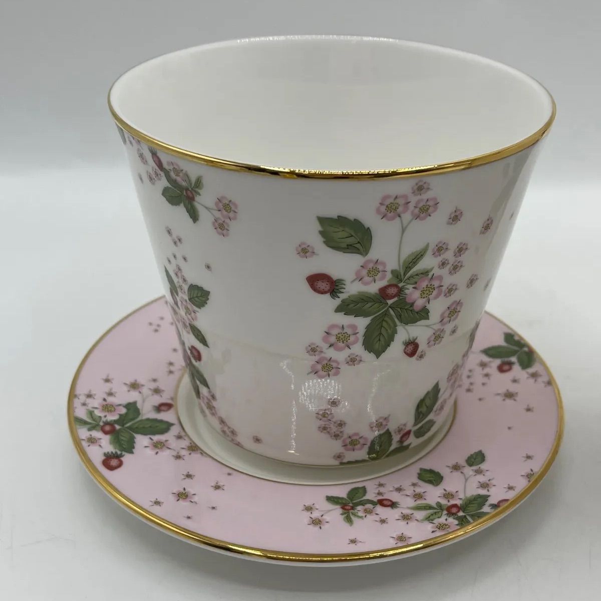 ウェッジウッド ワイルドストロベリーブルーム 花瓶 フラワーポット