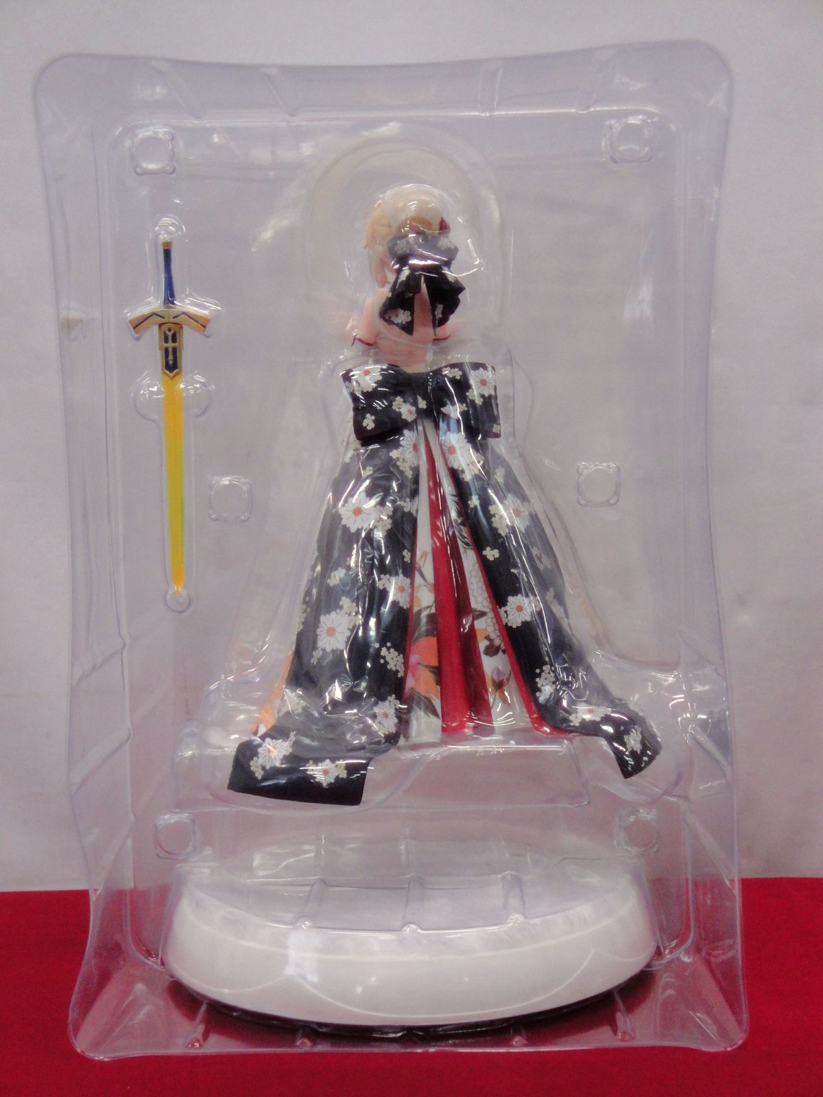 カメ】Fate/stay night セイバー 着物ドレスVer. 1/7 PVC製塗装済完成