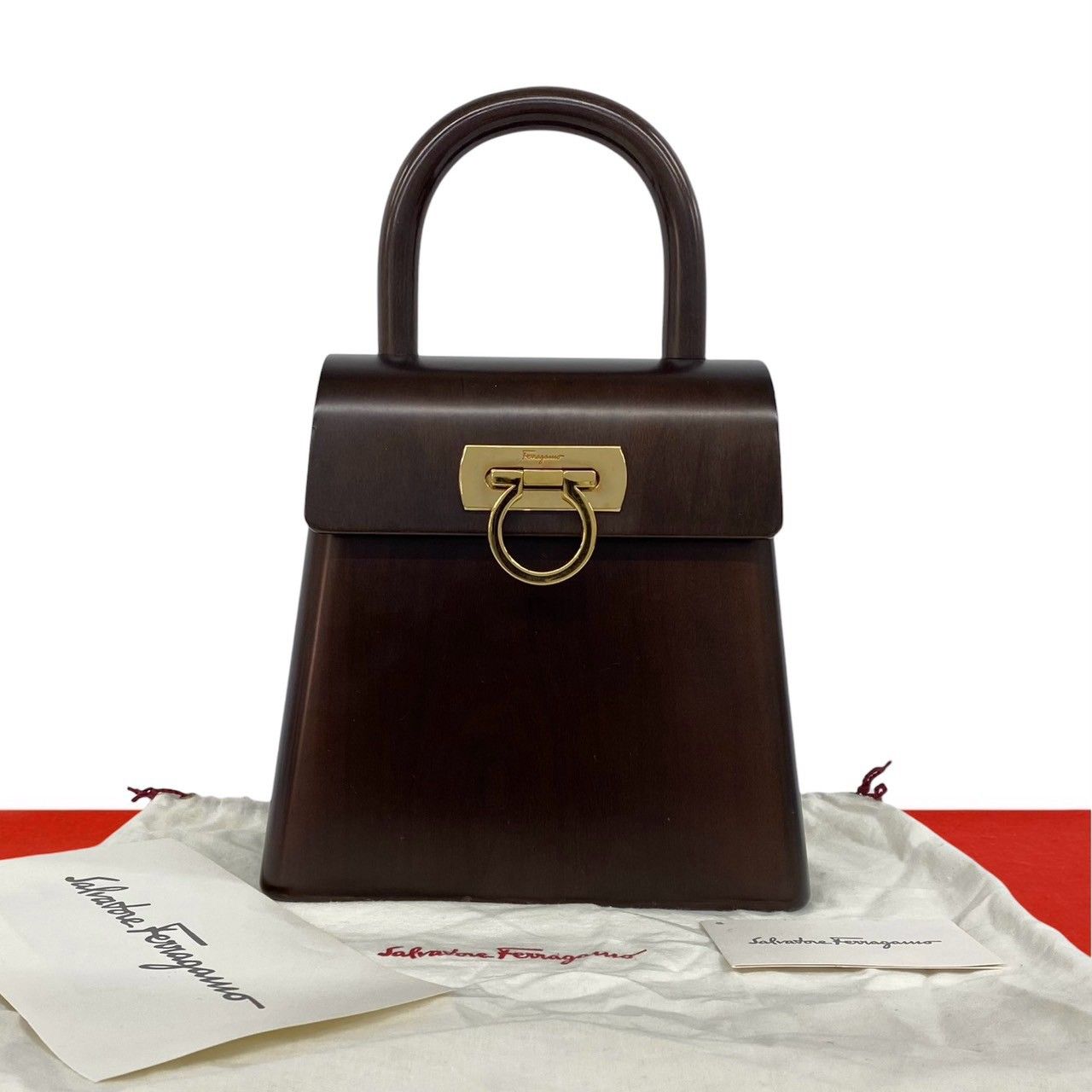 美品　サルヴァトーレフェラガモ　ガンチーニ　ロゴ　ゴールド金具　ブラウン 極 美品 袋付き Salvatore Ferragamo サルヴァトーレフェラガモ