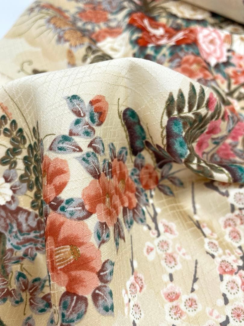 小紋 紋意匠 金彩 四季の花 正絹 反物 T9833 - メルカリ
