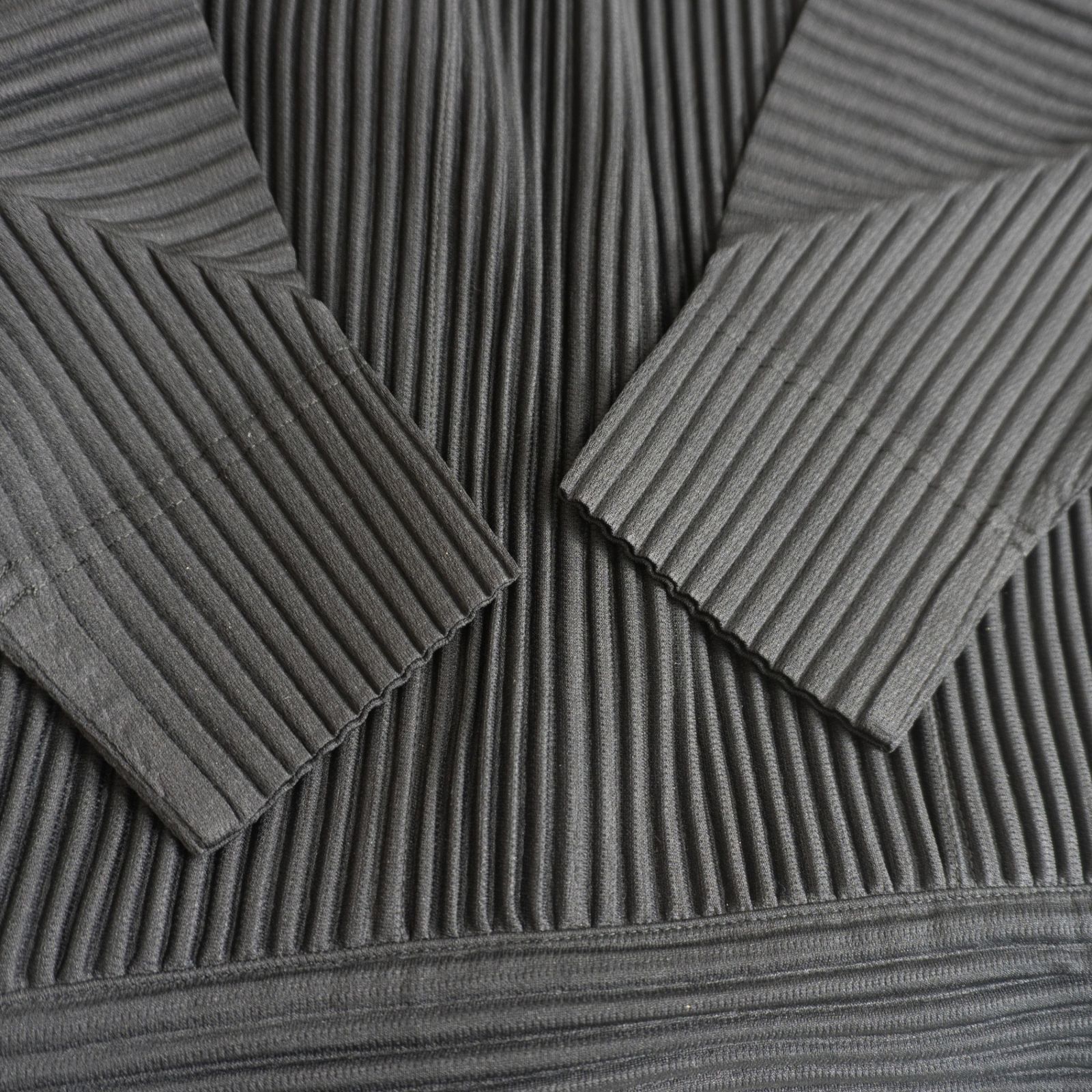 美品】 HOMME PLISSE ISSEY MIYAKE【プリーツ ジャケット】2 ブラック