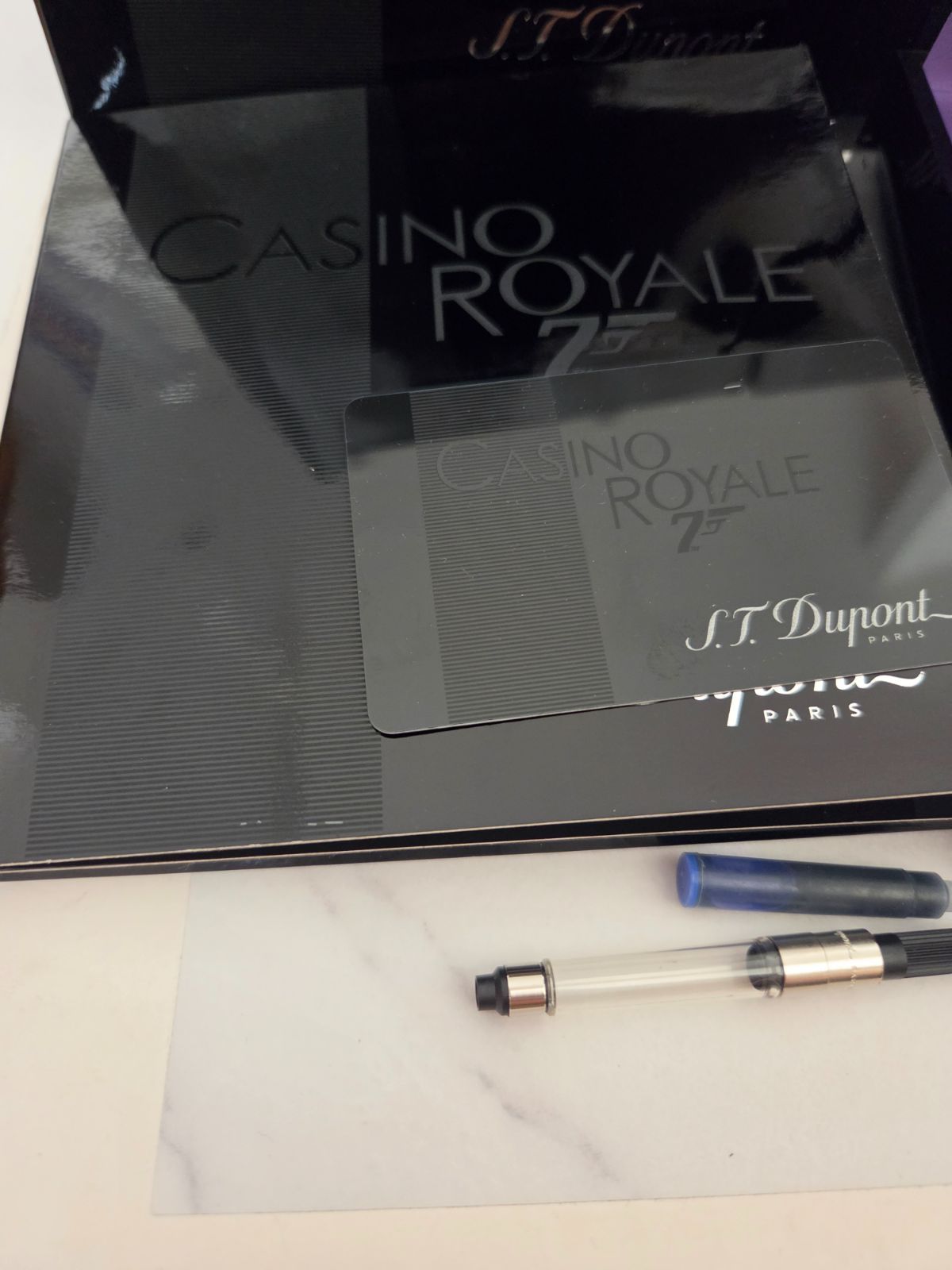 希少 S.T. Dupont デュポン 万年筆 007カジノ・ロワイヤル限定 - メルカリ