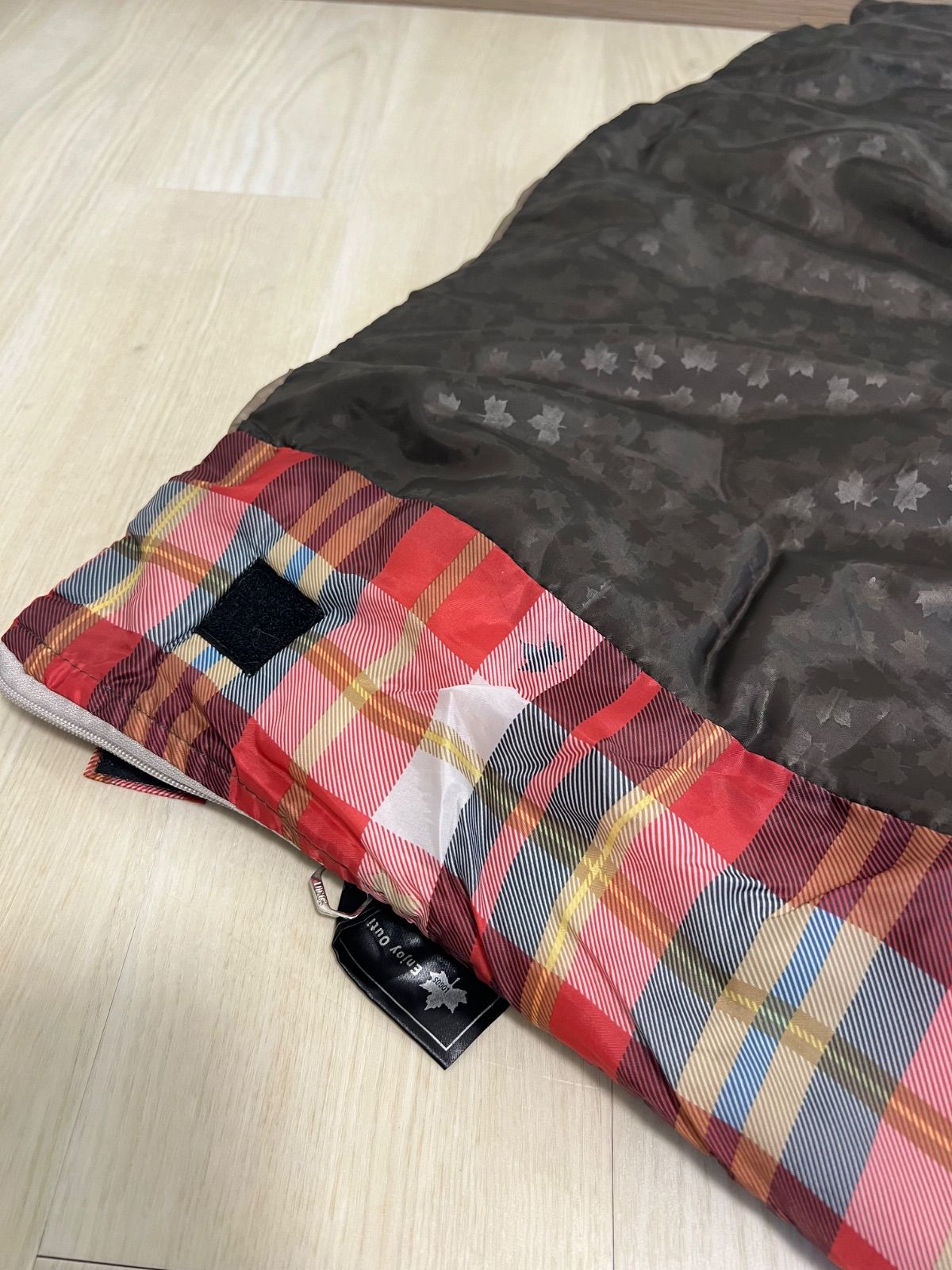 中古】LOGOS ロゴス 寝袋 シュラフ 封筒型 赤 チェック柄 収納袋付き