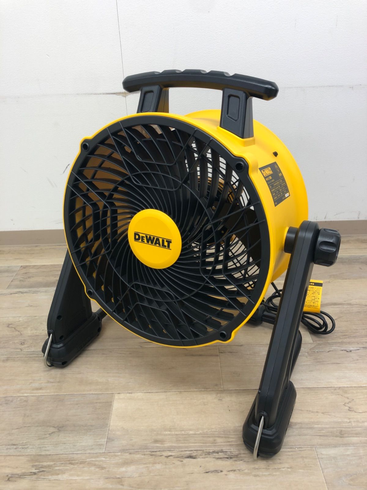 DeWalt 40cm 工場扇 DXF004008 - メルカリ